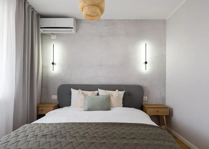 River View * Boekarest