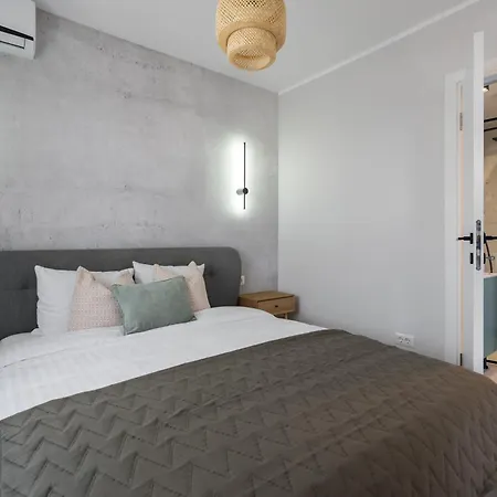 Апартаменты River View