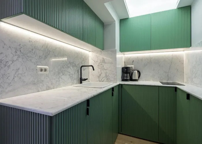 Apartament River View *